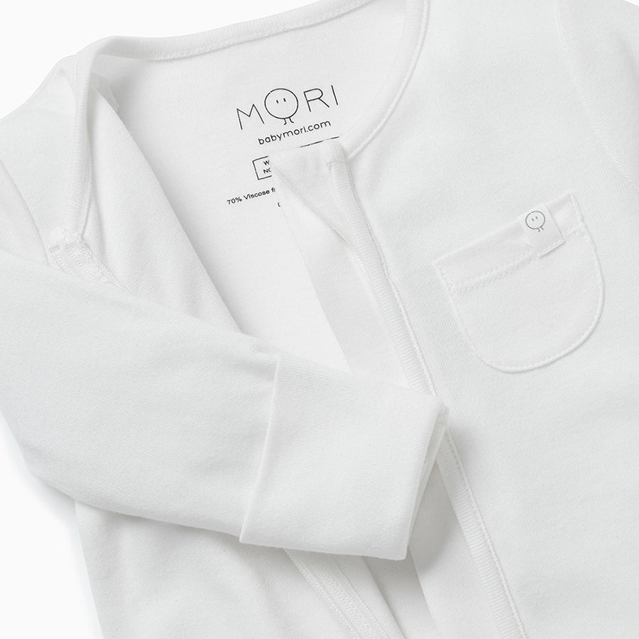 organic_cotton_bamboo_baby_zipup_sleepsuit_white_core_detail_5242b8c4-cfbc-47cf-bd13-67ebc15faa84